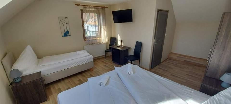Soerpatika Vendeghaz Otel Badacsonytomaj Oda fotoğraf