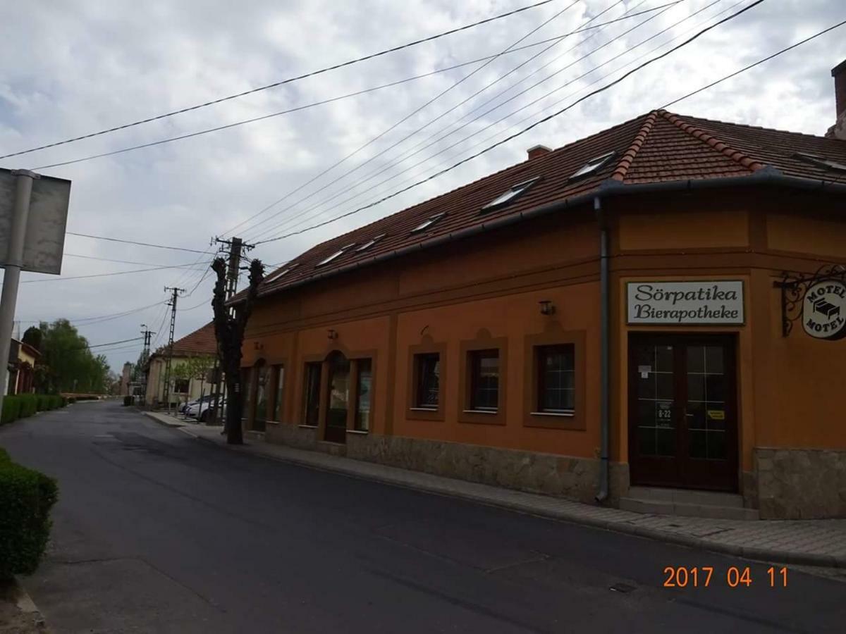 Soerpatika Vendeghaz Otel Badacsonytomaj Dış mekan fotoğraf